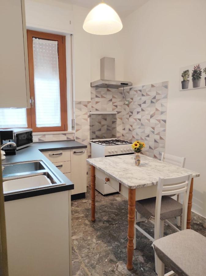 La Colonna Holiday House Apartment Lecce Exterior photo
